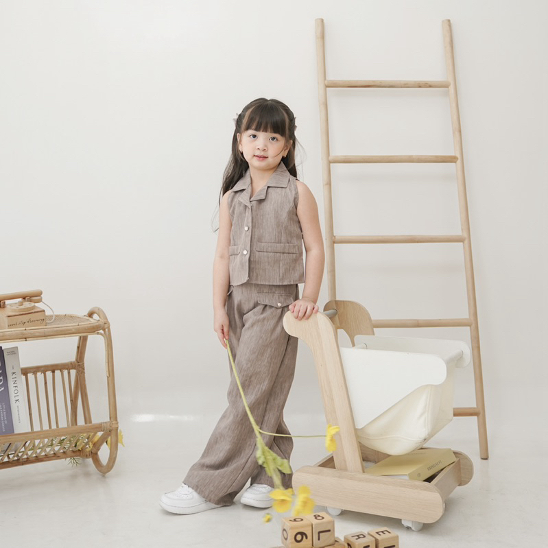 Celvekids - Stelan Nicole Set Baju Rok Celana Anak Perempuan Korean Style Semiwool Usia 1-6th